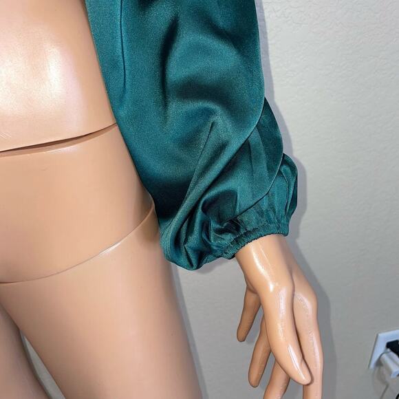 Mixed Threads blouse top Long Sleeve Textured Satin Emarald green puff sleeve SM - Picture 4 of 11